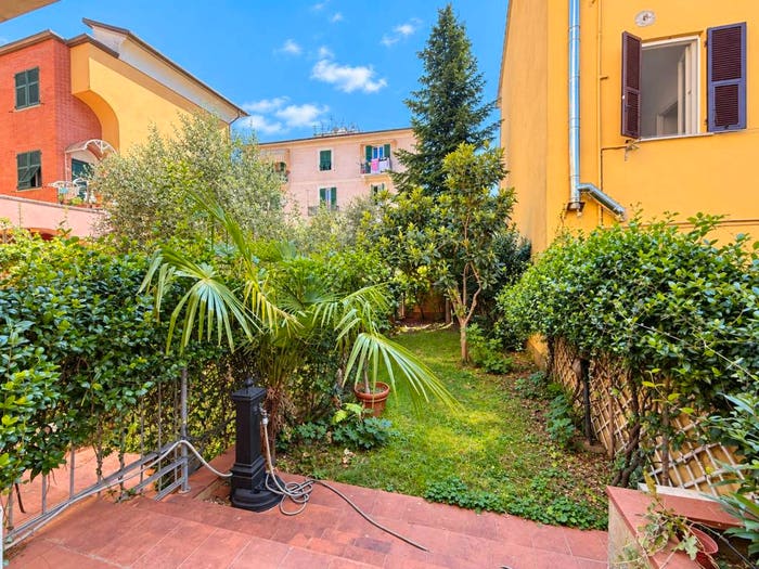 Appartamento quadrilocale in vendita in Via del Canaletto, Migliarina, La Spezia