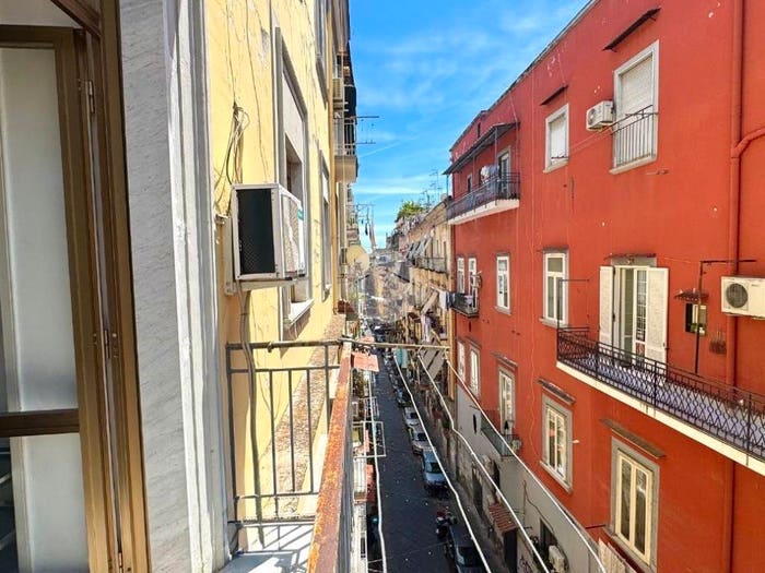 Appartamento con 5 locali in vendita in Piazzetta Sedil Capuano, Tribunali, Napoli