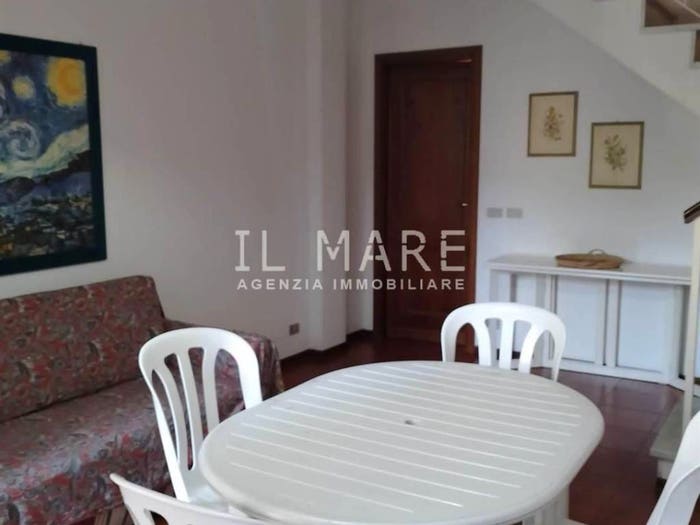 Casa quadrilocale in vendita in Via RonchiVia Delle Macchie, Ronchi Poveromo, Massa