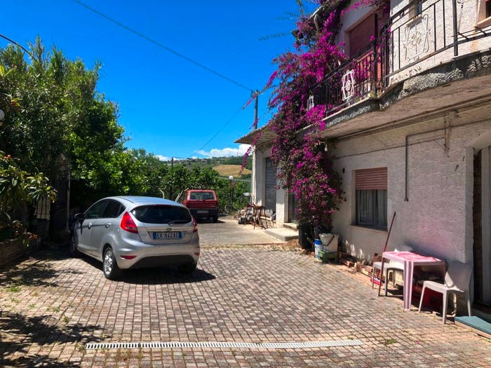 Casa con 6 locali in vendita in Contrada Polercia, Cupello