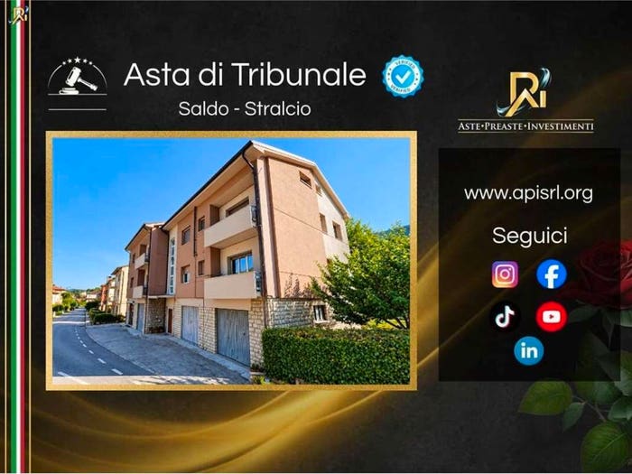 Appartamento con 6 locali in vendita in Via Rossini Gioacchino, Centro, Piobbico
