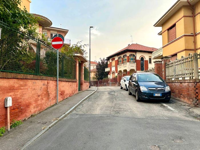 Appartamento quadrilocale in vendita in Via Antonio Canova, Ospedale, Asti