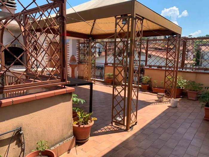 Appartamento con 5 locali in vendita in VIA CILENTO, Monterotondo Scalo, Monterotondo