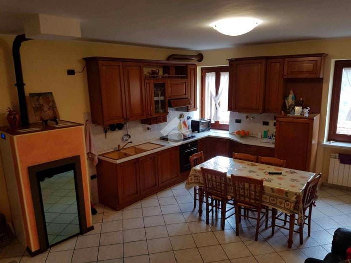 Casa quadrilocale in vendita in Via di piazza, Cannara