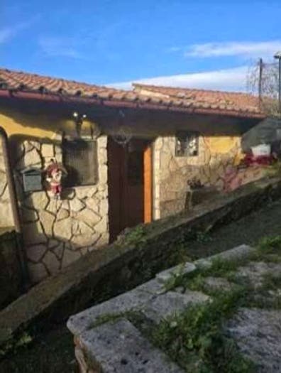 Appartamento quadrilocale in vendita in Via della Portella, Centro, Rocca di Papa