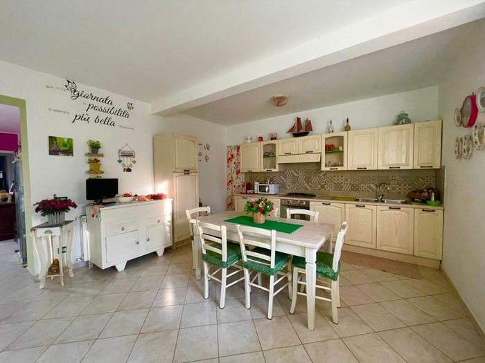 Appartamento con 6 locali in vendita in Strada Vicinale San Donato, Orbetello