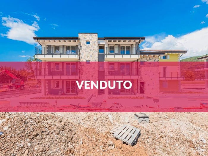 Appartamento bilocale in vendita in Maggio, Varesche, Costermano sul Garda