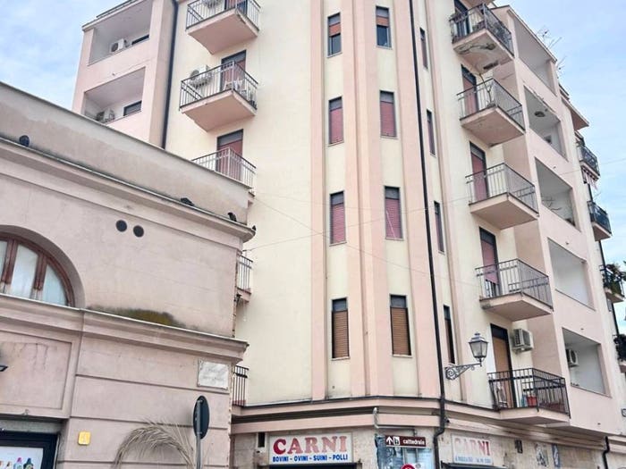 Appartamento quadrilocale in vendita in Piazza Beati Paoli, Tribunale, Palermo