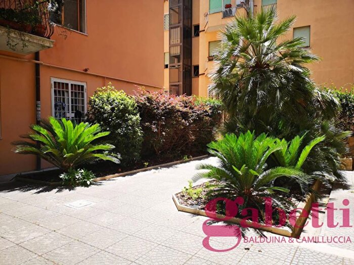 Appartamento trilocale in vendita in Via Pietro Quintini, Balduina, Roma