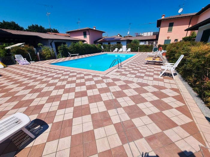 Casa trilocale in vendita in Via Aprile, Moniga del Garda
