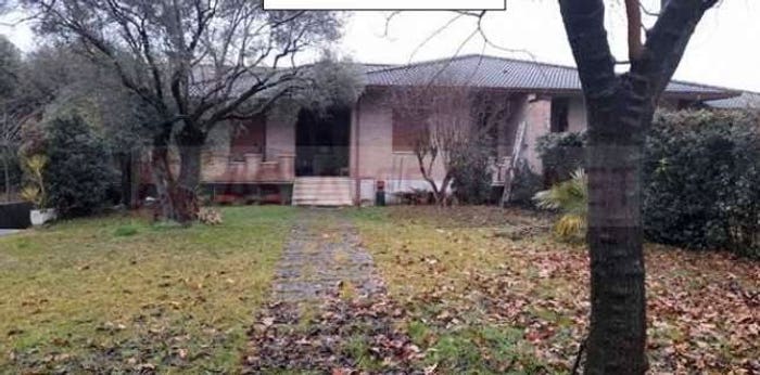 Appartamento con 6 locali in vendita in Via G Sterni, Centro, Cassola