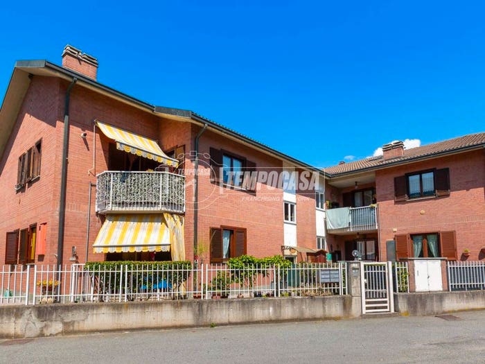Appartamento quadrilocale in vendita in Via giacomo leopardi, Centro, Condove