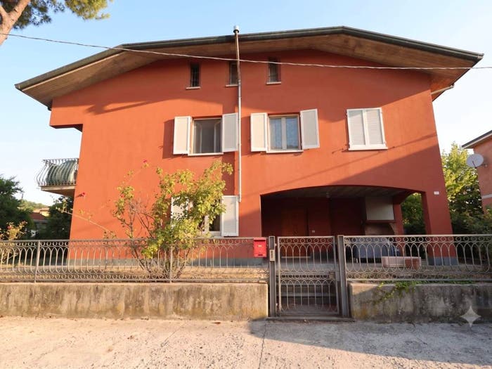 Casa con 6 locali in vendita in Piazza Tre Martiri, Castiglione Villa Inferno Montaletto, Cervia