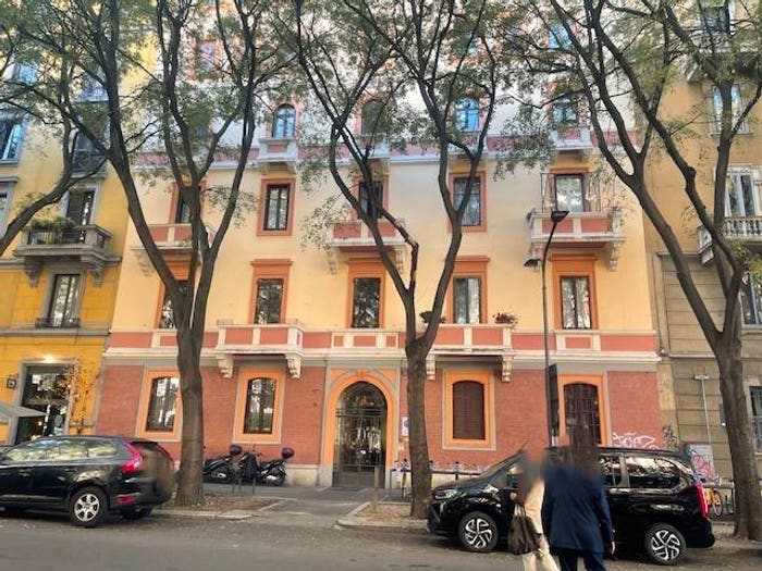 Appartamento quadrilocale in vendita in Via Castel Morrone, Indipendenza, Milano