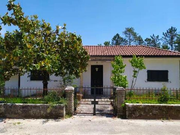Casa con 5 locali in vendita in Casalvieri