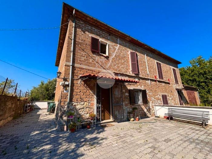 Appartamento quadrilocale in vendita in VOCABOLO FORCA, Santa Maria Della Neve, Calvi dell'Umbria