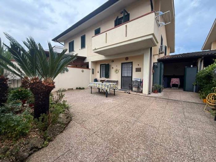 Casa con 5 locali in vendita in Via Cina, Bella Farnia, Sabaudia