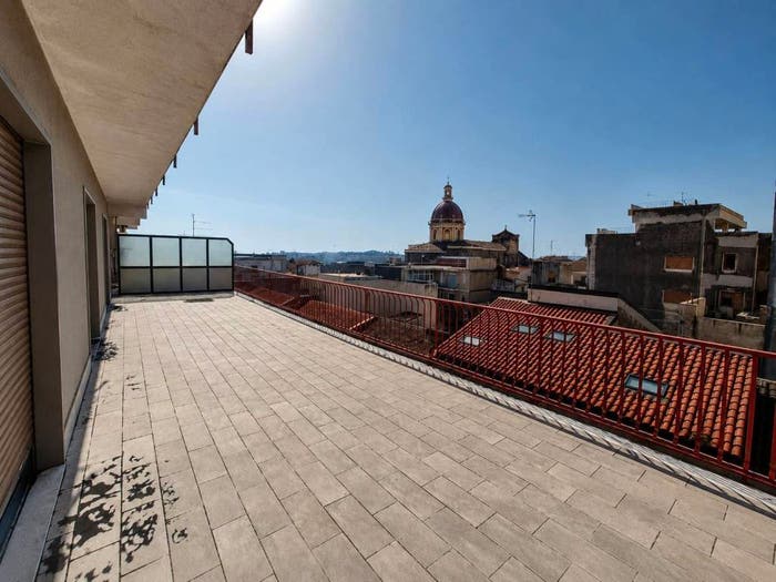 Appartamento trilocale in vendita in Via Giuseppe Garibaldi, Centro, Misterbianco