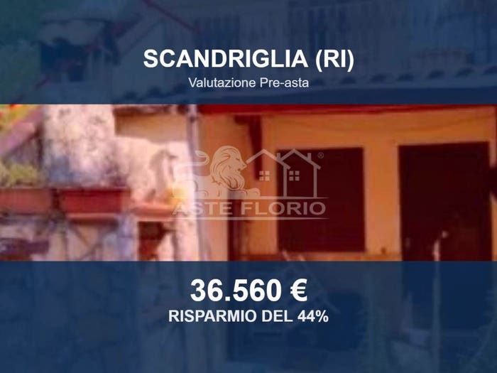 Appartamento quadrilocale in vendita in Via dei Pini, Poggio Corese, Scandriglia