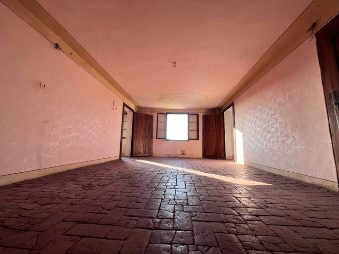 Casa con 6 locali in vendita in Piazzale Marconi, Centro, Fossò