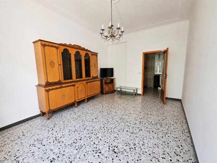 Appartamento quadrilocale in vendita in Via della Pace, Centro, Macerata