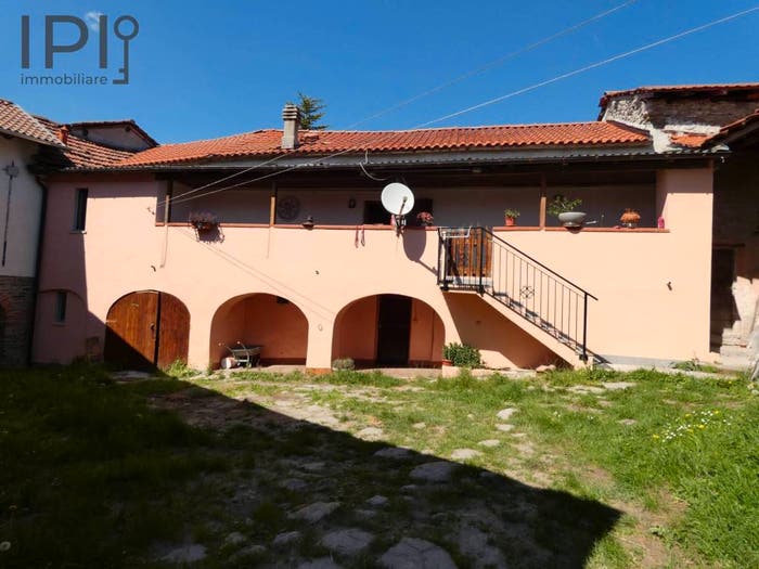 Casa con 5 locali in vendita in località villa, Piana Crixia