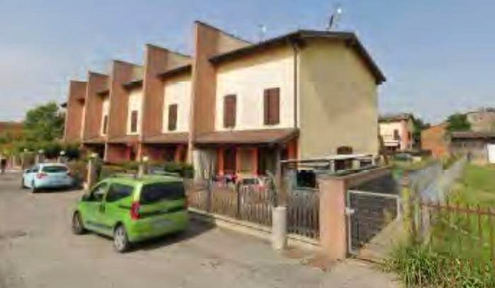 Casa trilocale in vendita in Piazza Soyons già Via Roma, Spinadesco