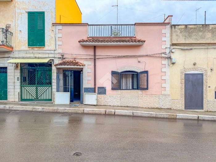 Casa bilocale in vendita in Via Lagnone Santa Croce, San Valentino, Andria