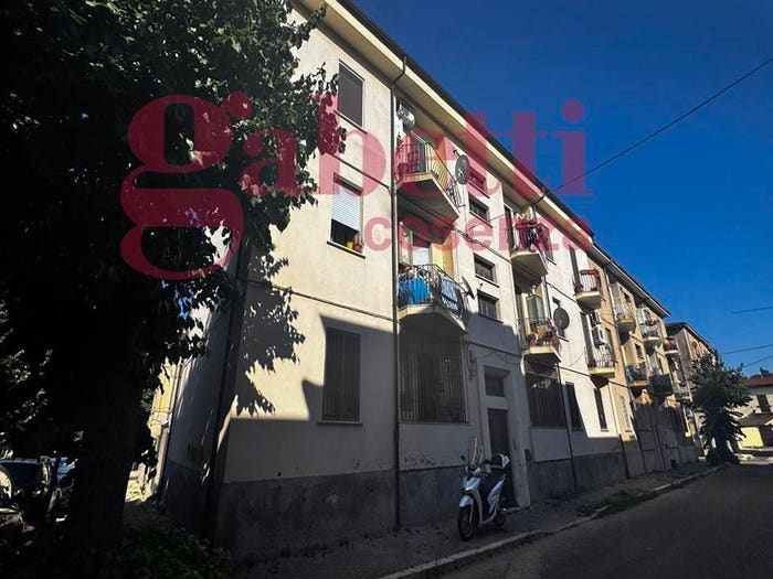 Appartamento trilocale in vendita in Cosenza via Pola, Centro, Cosenza