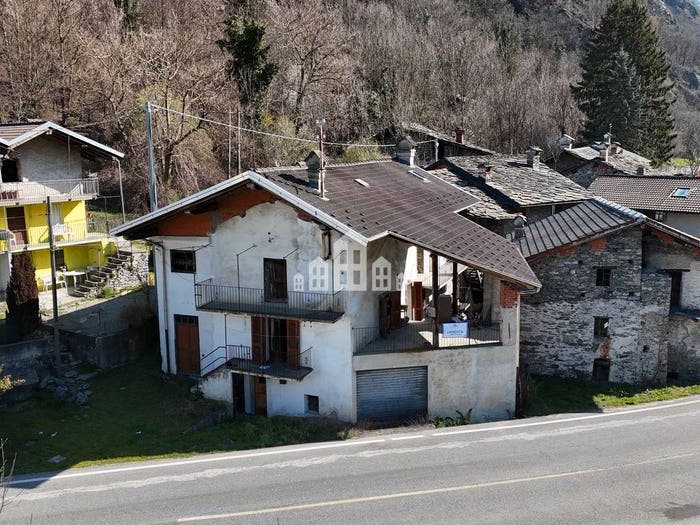 Casa con 5 locali in vendita in Frazione Bardonetto Inferiore, Bardonetto, Locana