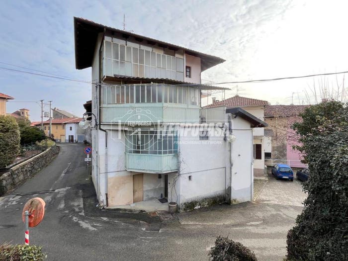 Casa con 5 locali in vendita in Via Costantino Crosa, Capovilla Castello, Lessona