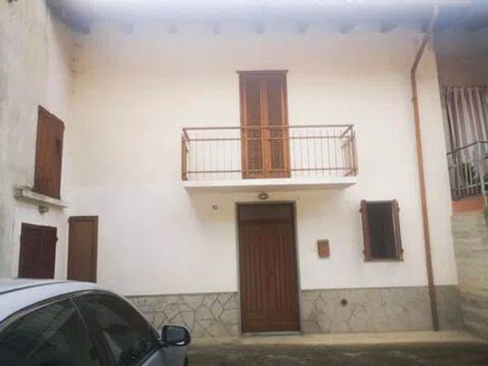 Casa con 6 locali in vendita in Via Morra, Centro, Mombello Monferrato