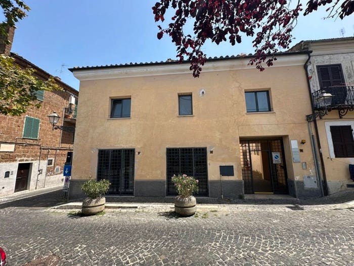 Appartamento bilocale in vendita in Via Virgilio Mazzocchi, Centro, Civita Castellana