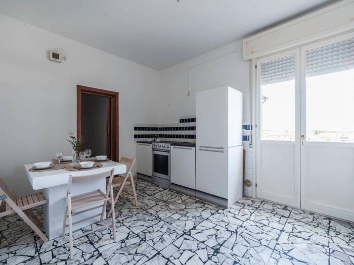 Appartamento con 5 locali in vendita in Via Ugo Bassi, Cento Paese, Cento