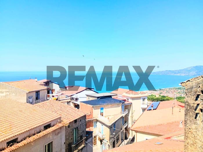 Casa bilocale in vendita in Vico Cammarano, Ascea