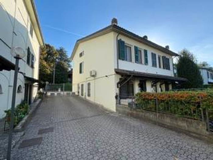 Appartamento bilocale in vendita in Via Taro, Villetta, Parma