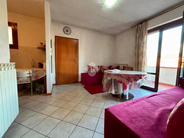 Appartamento bilocale in vendita in Via Roma, Incisa In Val D'Arno, Figline e Incisa Valdarno