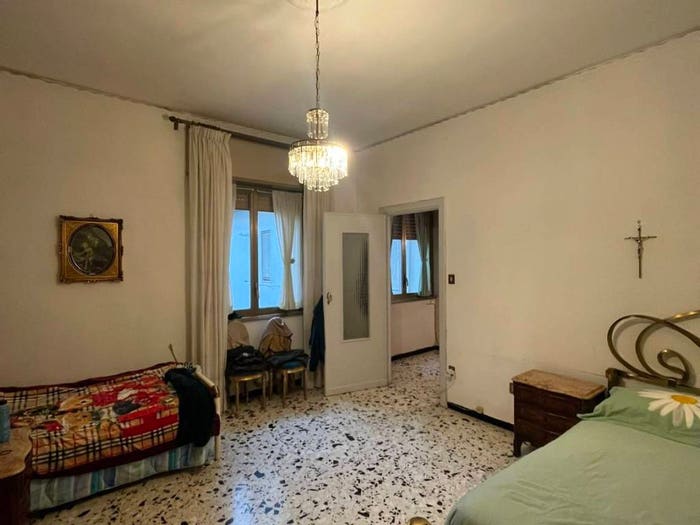 Appartamento trilocale in vendita in Via delle Zite, Tribunali, Napoli