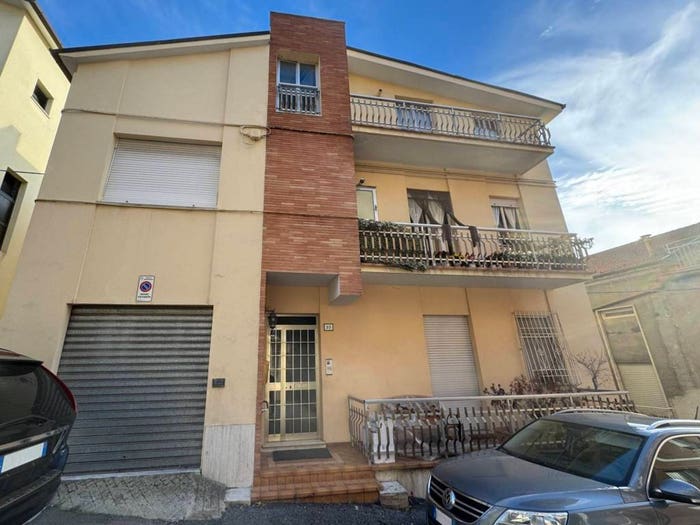Appartamento con 6 locali in vendita in Via Giotto, Centro, Montegranaro