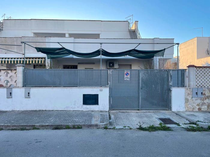 Appartamento trilocale in vendita in Via Palmiro Togliatti, Torre Dell'orso, Melendugno