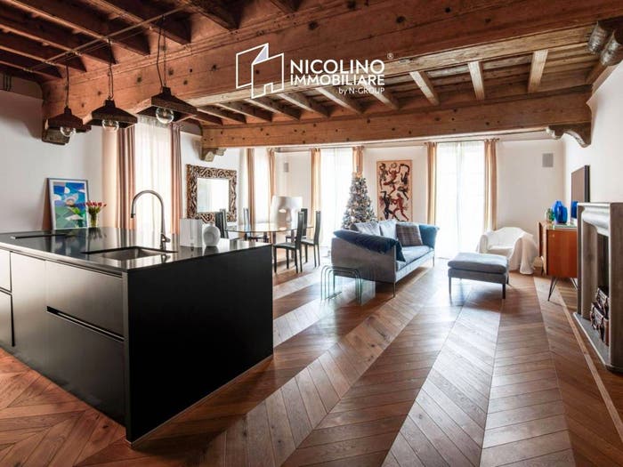 Appartamento con 5 locali in vendita in Via Roma, Centro Storico, Cuneo