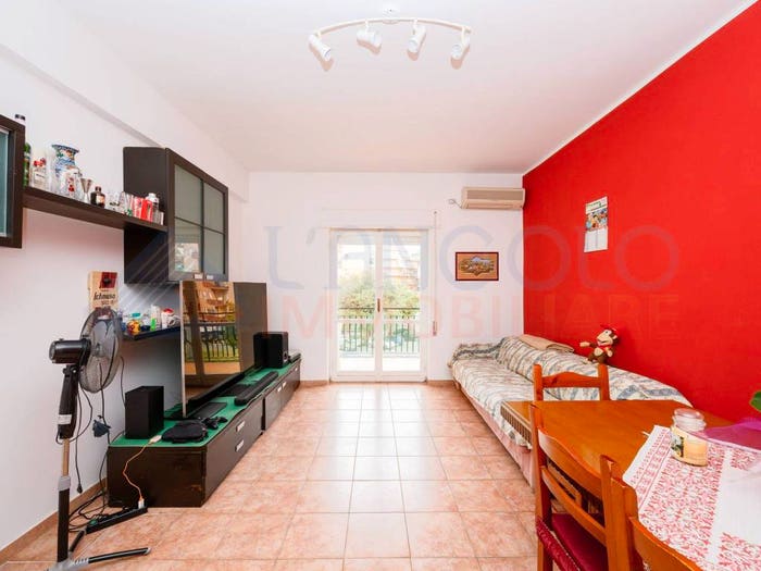 Appartamento trilocale in vendita in Via Claudia, Zona Domitilla, Ladispoli