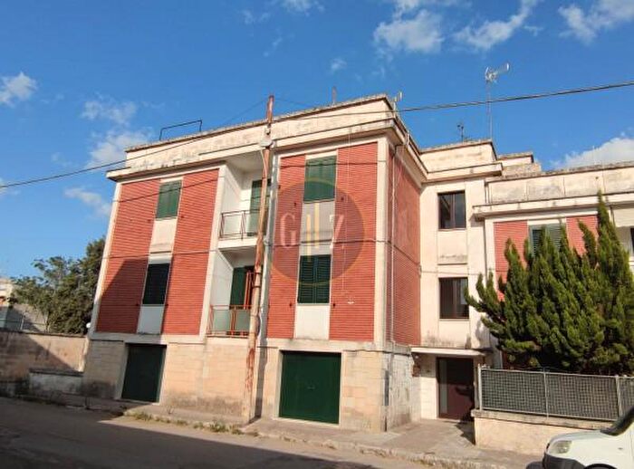 Appartamento quadrilocale in vendita in Via Castrignano, Martano