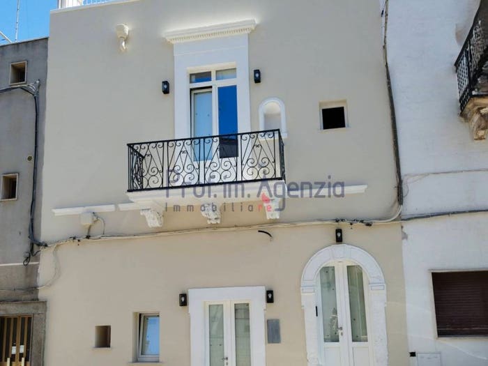 Appartamento con 5 locali in vendita in Centro, Carovigno