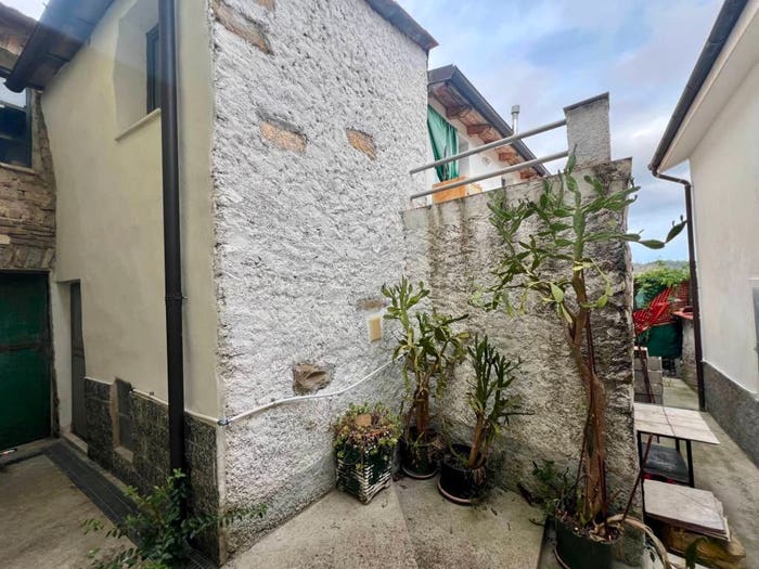 Appartamento bilocale in vendita in Via Bonifacio, Centro, Diano Arentino