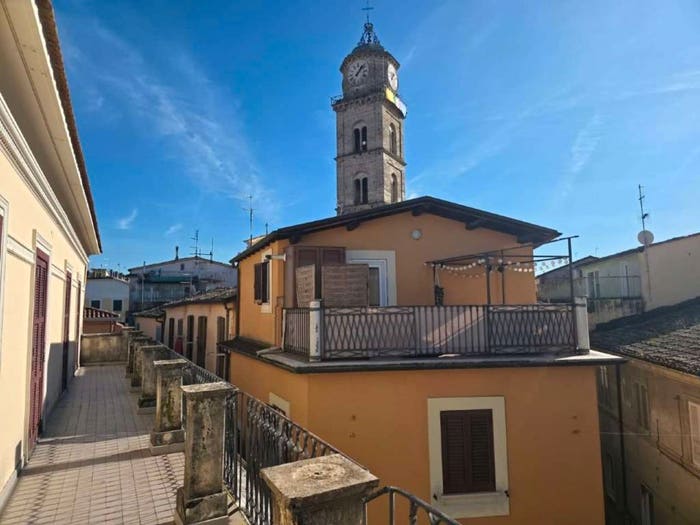 Appartamento con 6 locali in vendita in Via del Plebiscito, Centro, Frosinone