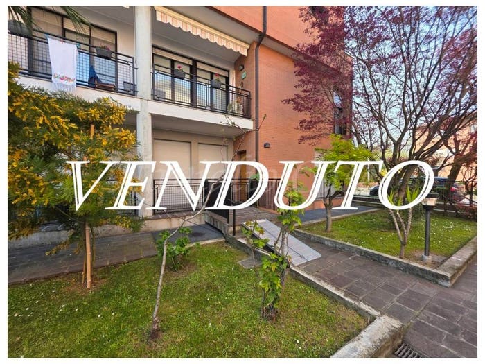 Appartamento bilocale in vendita in Via Montegrappa, Centro, Pessano con Bornago