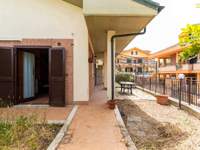 Casa bilocale in vendita in Via Pietro Vannucci, Pichini, Guidonia Montecelio