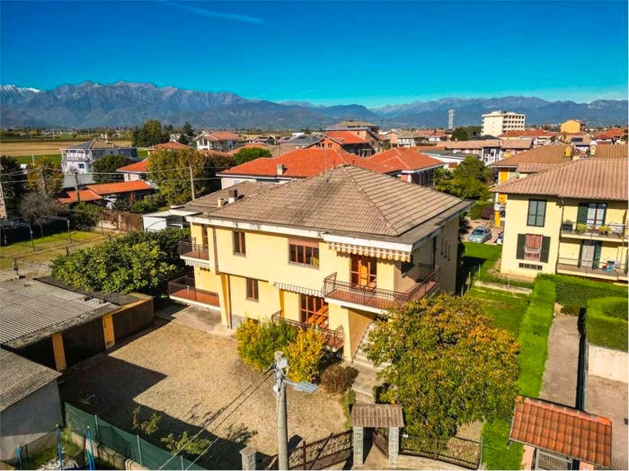 Appartamento con 6 locali in vendita in Via Puccini, Centro, Cavour