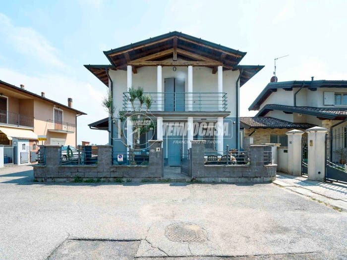 Casa quadrilocale in vendita in Via Scalvazzere, San Bassano